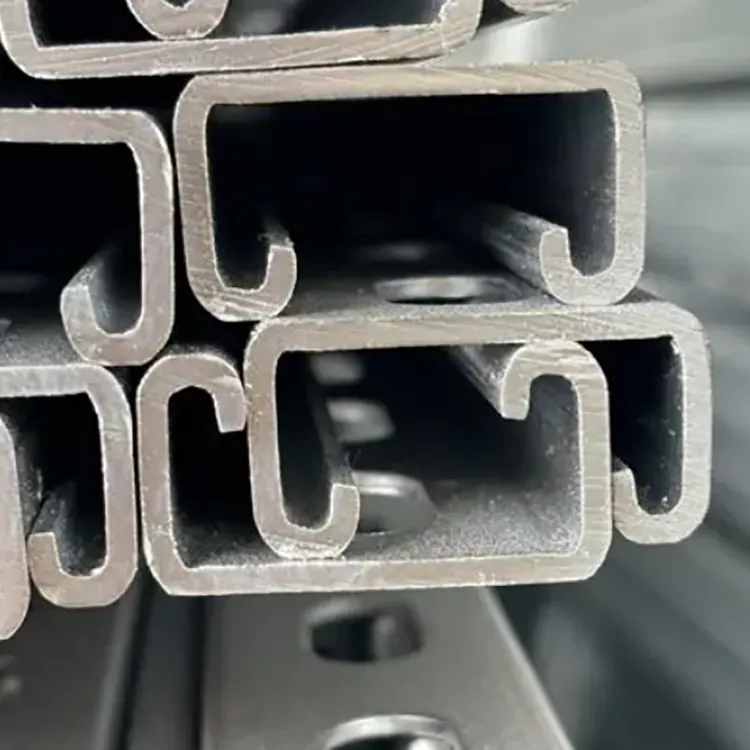 Canal C galvanizado por imersão a quente